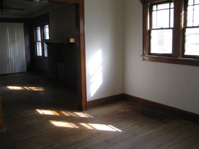 2201 North Prospect Road Peoria, IL 61603 - Photo 4 of 9 Gallery Image 4