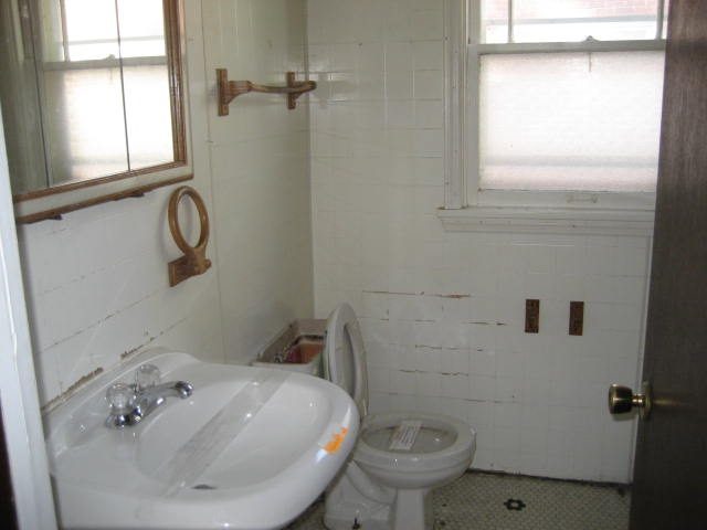 2201 North Prospect Road Peoria, IL 61603 - Photo 8 of 9 Gallery Image 8