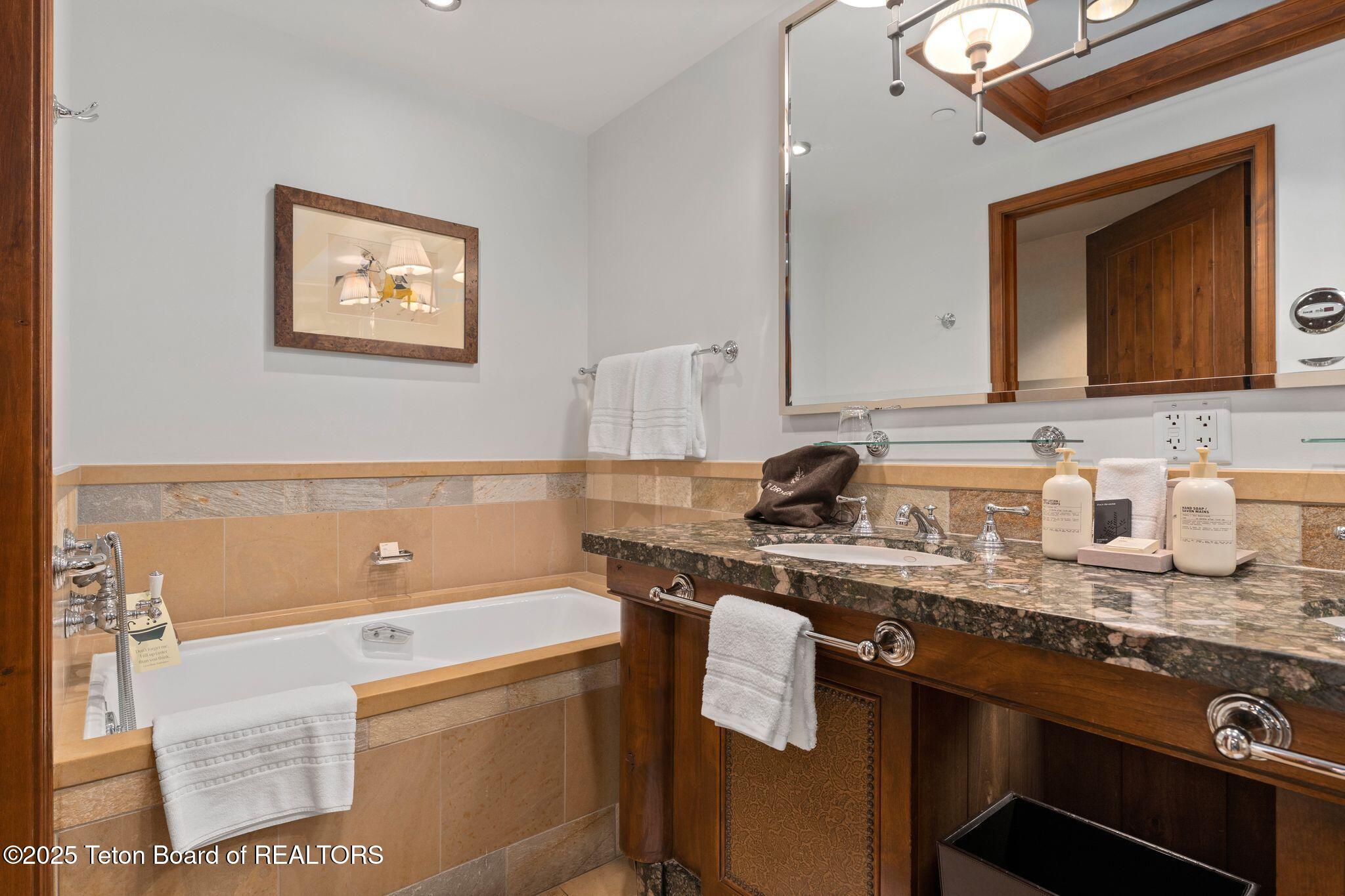 7680 Granite Loop Road, Unit 556 Teton Village, WY 83001 - Photo 14 of 26 Four Seasons 556-17