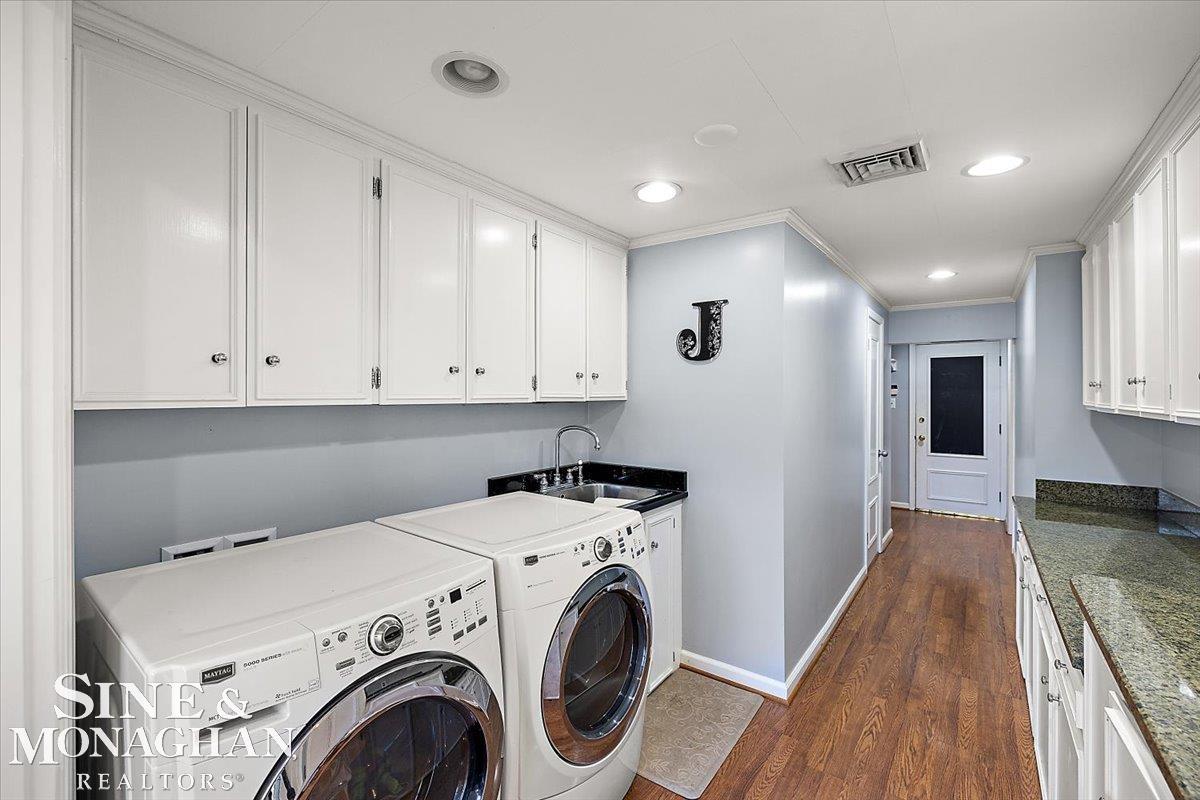 595 Thorntree Road Grosse Pointe Woods, MI 48236 - Photo 24 of 64