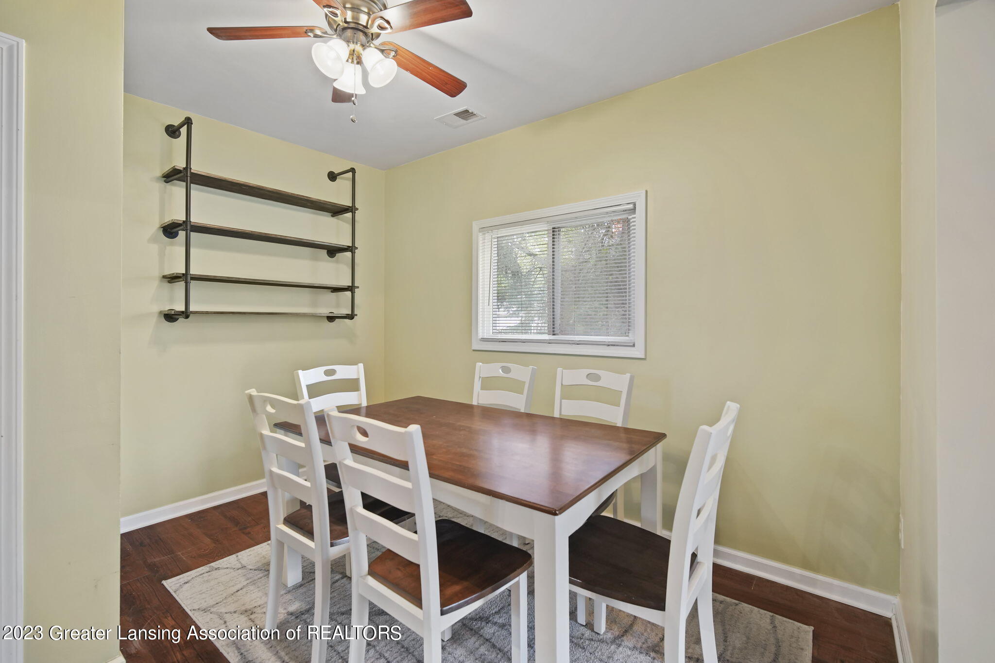 21619 Middlebelt Road Farmington, MI 48336 - Photo 10 of 39 10-web-or-mls-DSC06045