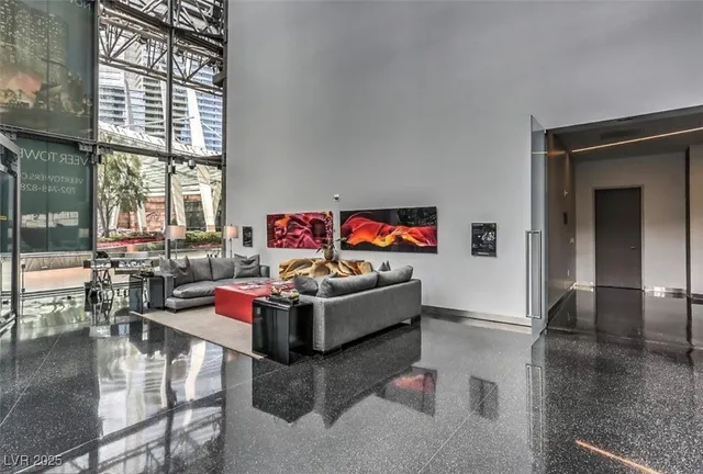 $4,700 | 3726 South Las Vegas Boulevard, Unit 811, Las Vegas, NV 89158