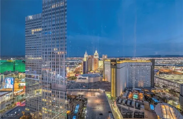 $4,700 | 3726 South Las Vegas Boulevard, Unit 811, Las Vegas, NV 89158