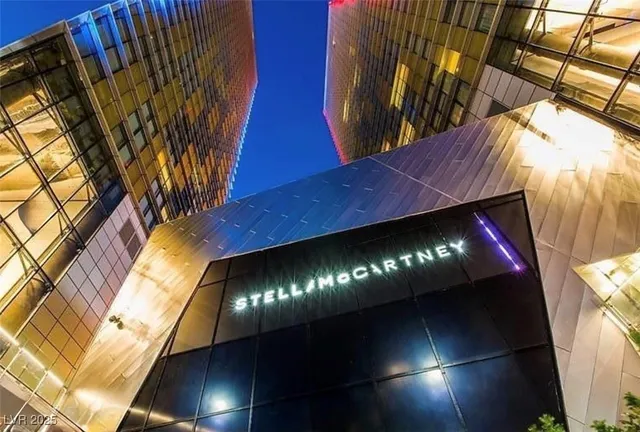 $4,700 | 3726 South Las Vegas Boulevard, Unit 811, Las Vegas, NV 89158