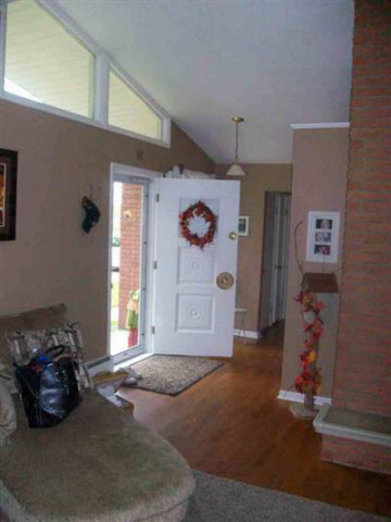 8461 North McKinley Road Flushing, MI 48433 - Photo 6 of 10 20178913-5.JPG