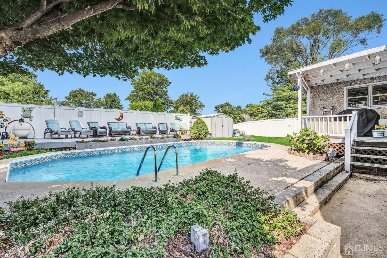 28 Mabaline Road Old Bridge, NJ 08857 - Photo 30 of 34 Inground pool