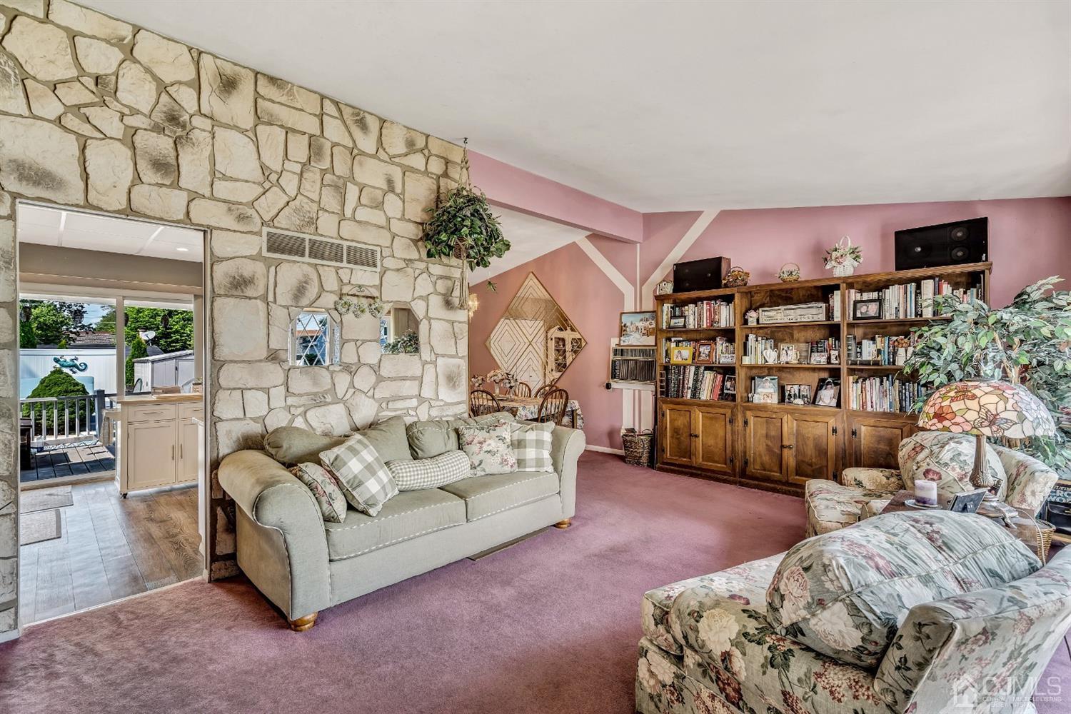 28 Mabaline Road Old Bridge, NJ 08857 - Photo 8 of 34 Updated kitchen