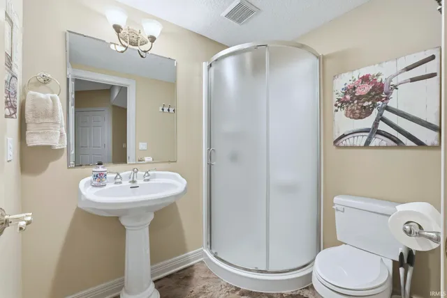 $535,000 | 2001 Calais Road, Fort Wayne, IN 46814