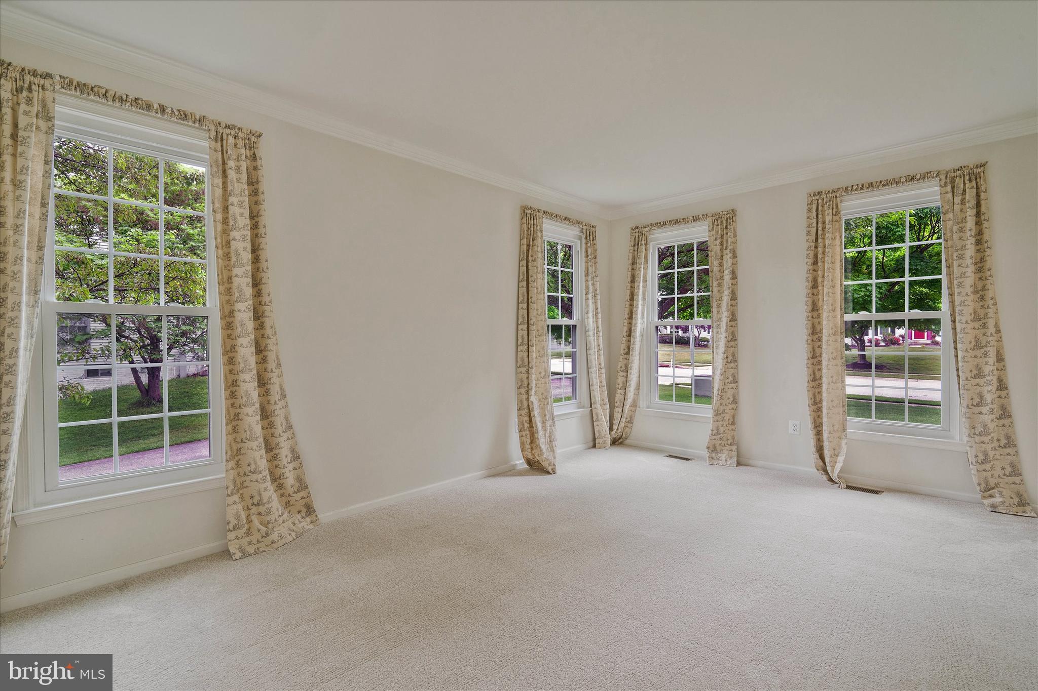 8285 Glenmar Road Ellicott City, MD 21043 - Photo 4 of 69