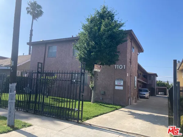 $2,300 | 1101 West 106th Street, Unit 3, Los Angeles, CA 90044
