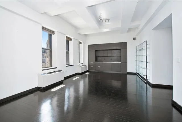 $1,899,900 | 20 Pine Street, Unit 3304 | Financial District