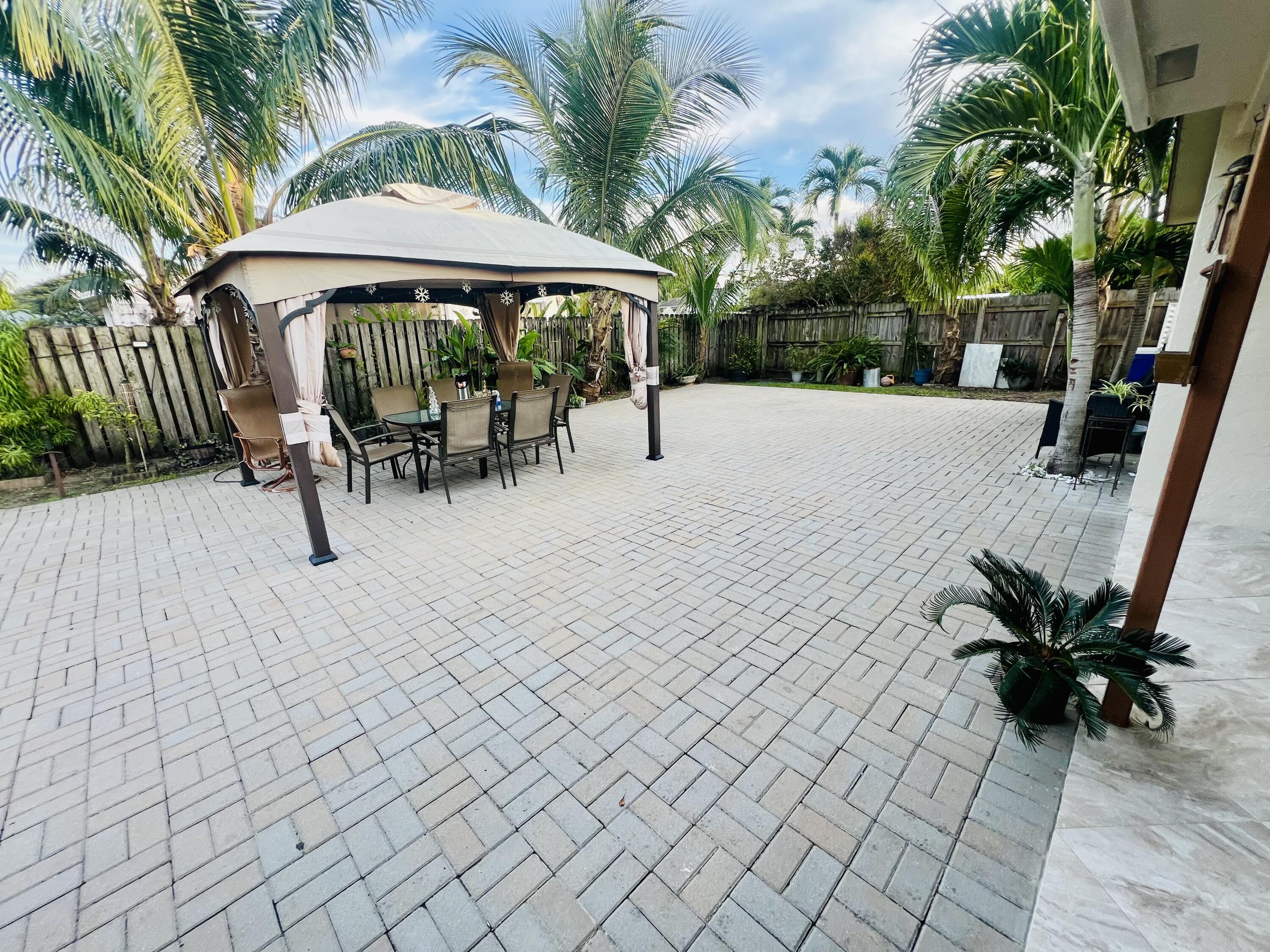 22744 Southwest 54th Way Boca Raton, FL 33433 - Photo 19 of 72 IMG_4073