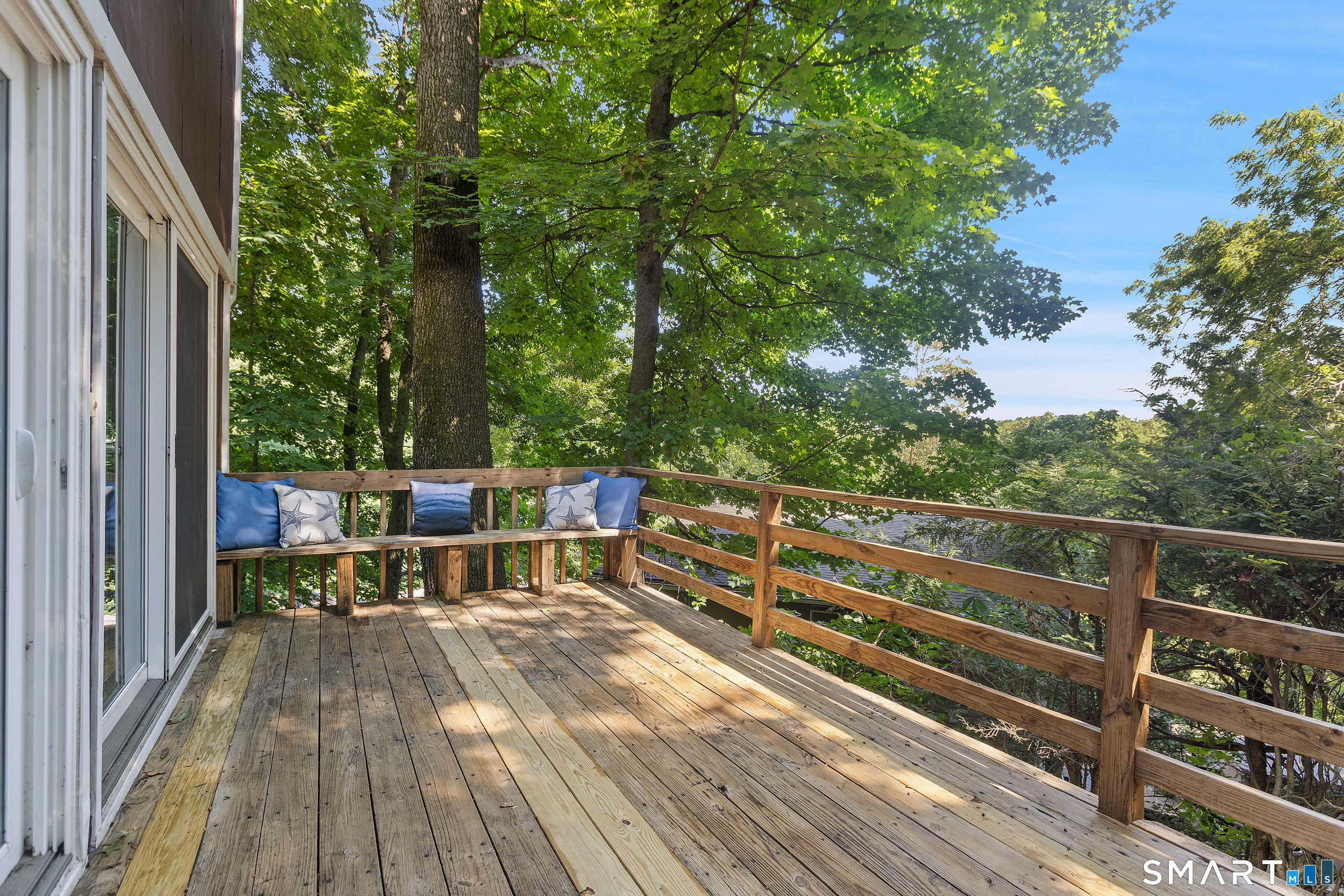 4 Beach Road Danbury, CT 06811 - Photo 30 of 39