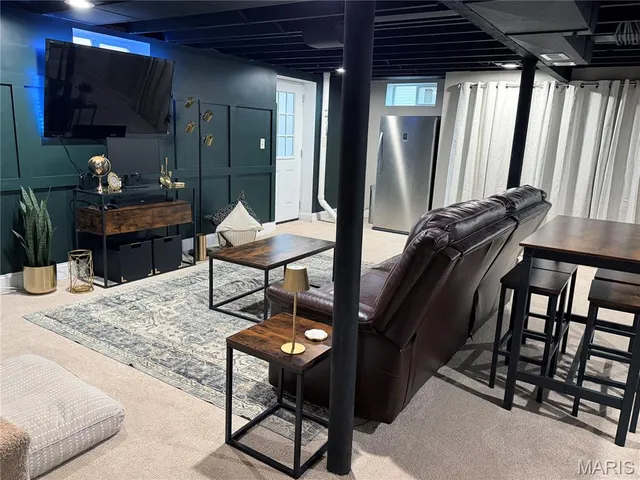 $175,000 | 864 Oakwood Lane, East Alton, IL 62024