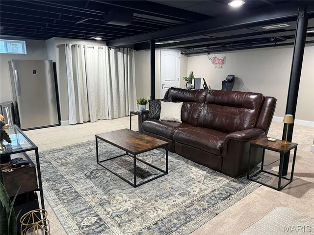 $175,000 | 864 Oakwood Lane, East Alton, IL 62024