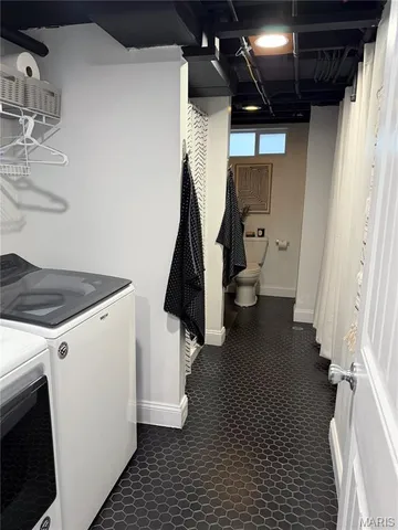 $175,000 | 864 Oakwood Lane, East Alton, IL 62024