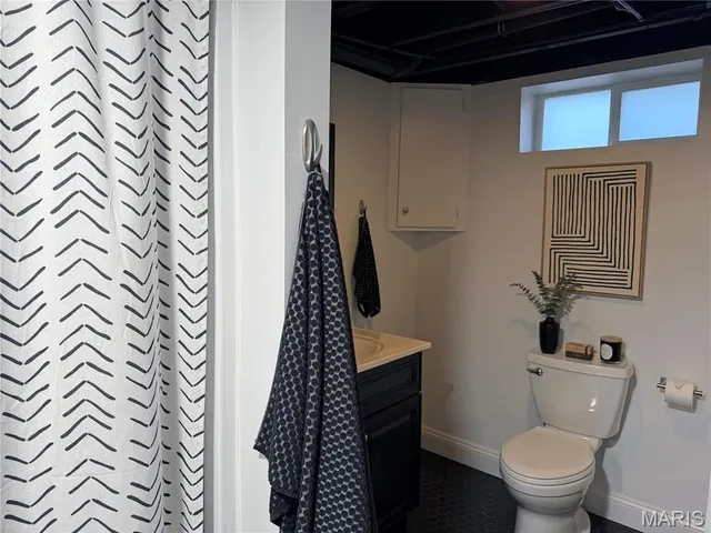 $175,000 | 864 Oakwood Lane, East Alton, IL 62024