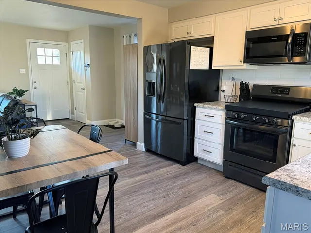 $175,000 | 864 Oakwood Lane, East Alton, IL 62024