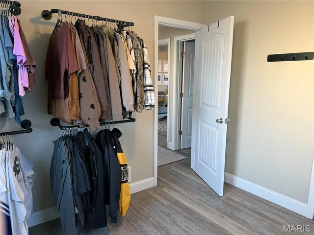 $175,000 | 864 Oakwood Lane, East Alton, IL 62024