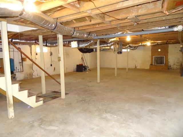1469 Austinville Road Max Meadows, VA 24360 - Photo 23 of 36 Gallery Image 23
