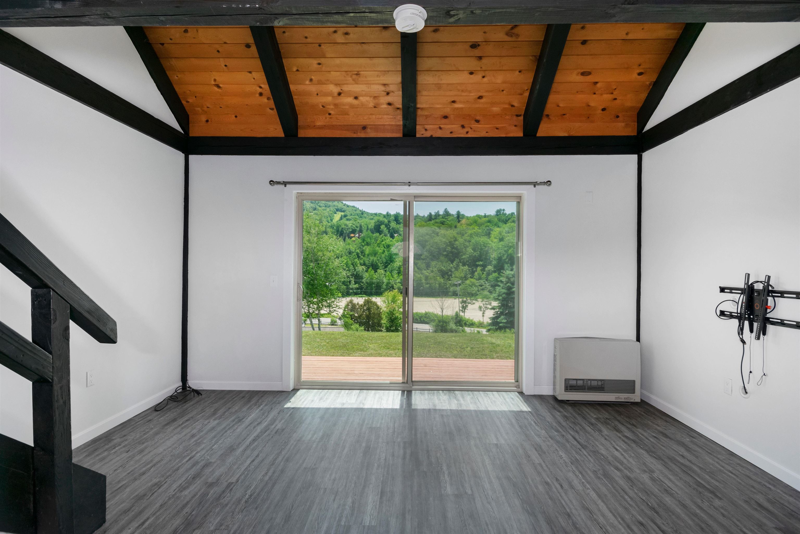576 Francestown Road, Unit 27 Bennington, NH 03442 - Photo 8 of 13 Gallery Image 8