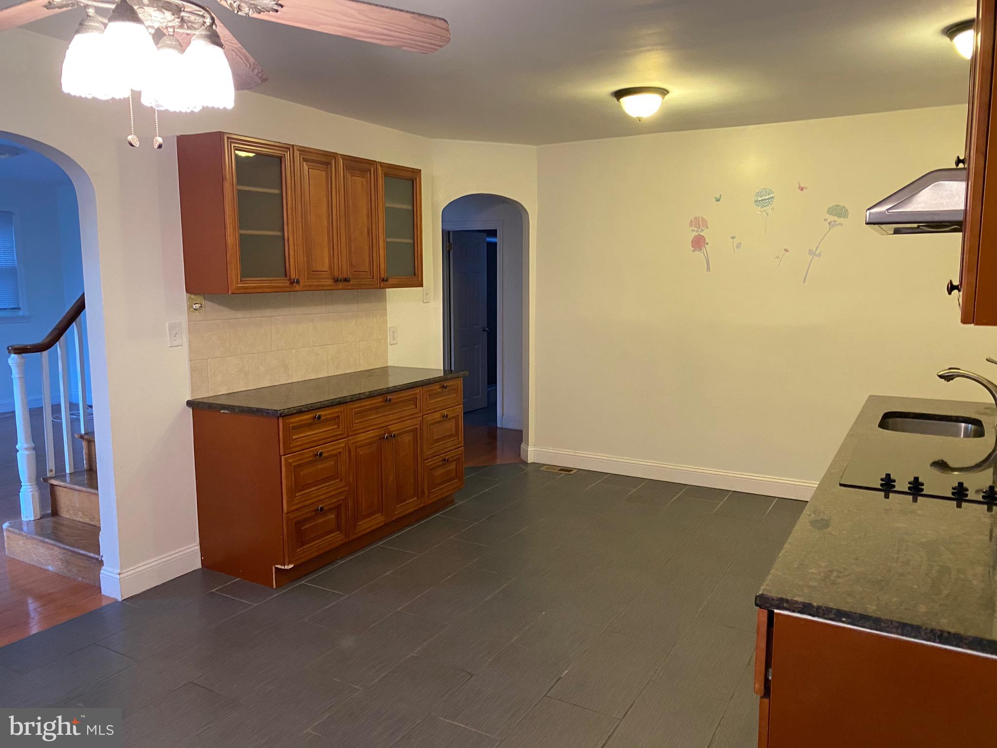 4417 Aberdale Road Philadelphia, PA 19136 - Photo 4 of 18 Gallery Image 4