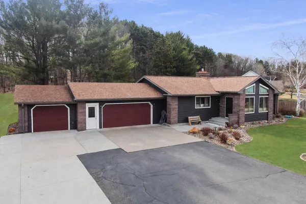 $465,990 | 1719 South Highland Drive, Sparta, WI 54656