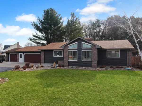 $465,990 | 1719 South Highland Drive, Sparta, WI 54656