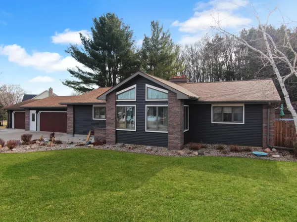 $465,990 | 1719 South Highland Drive, Sparta, WI 54656