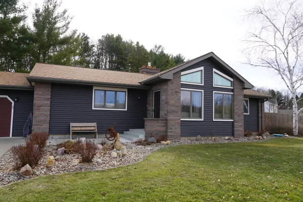 $465,990 | 1719 South Highland Drive, Sparta, WI 54656