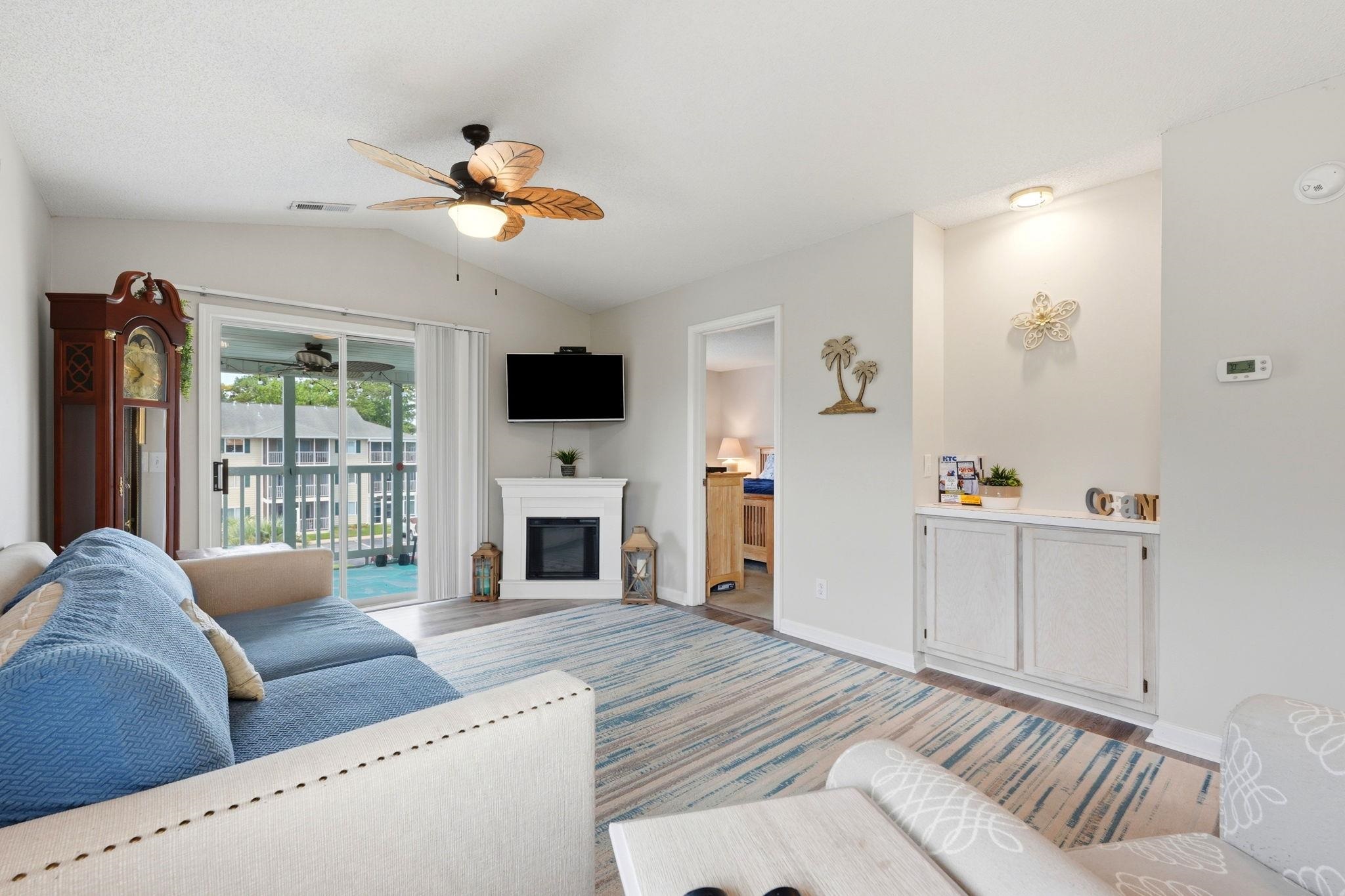 208 Landing Road, Unit G North Myrtle Beach, SC 29582 - Photo 4 of 40 Gallery Image 4