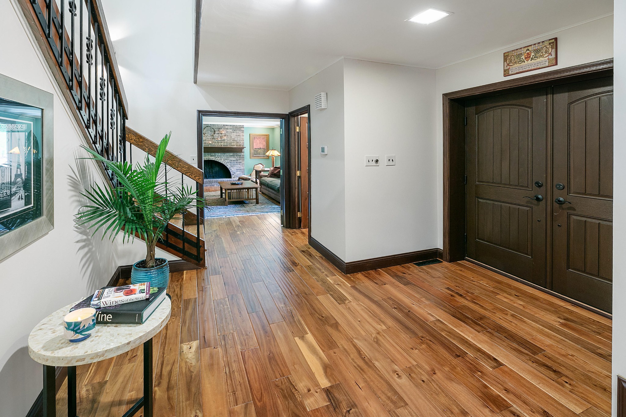 105 Balsam Road Oak Ridge, TN 37830 - Photo 2 of 40 a bedroom with furniture and a potted plant