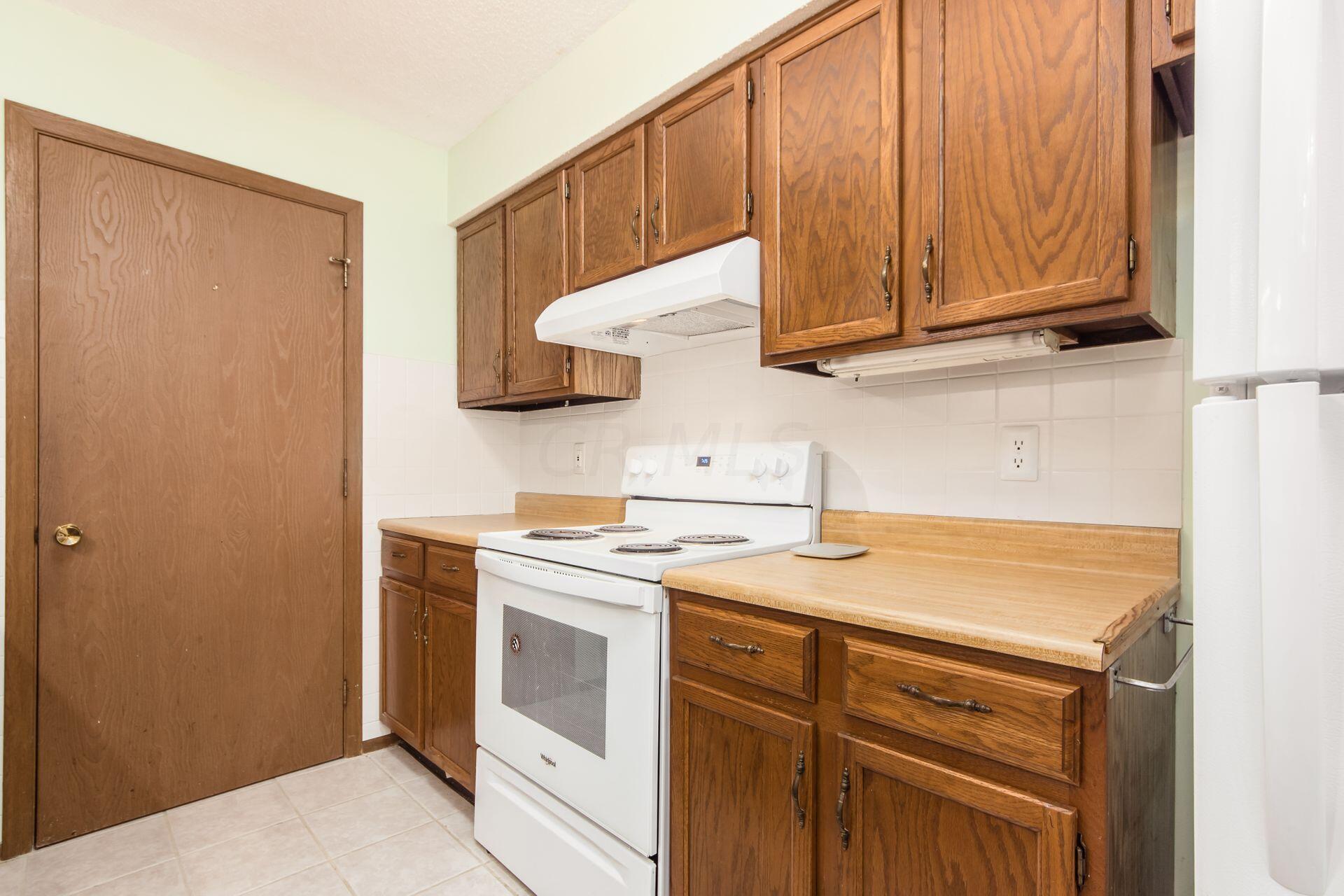 4141 Karl Road, Unit 107 Columbus, OH 43224 - Photo 6 of 26 006_338f02de6c_M 4141 Karl009