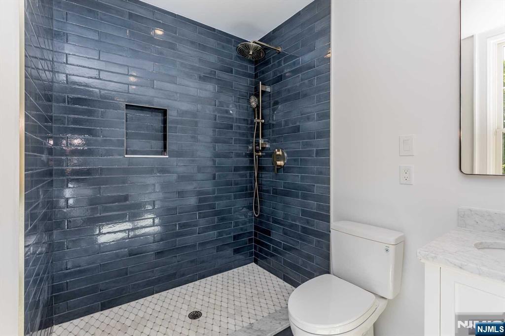 63 Park Street, Unit 1 Montclair, NJ 07042 - Photo 16 of 28