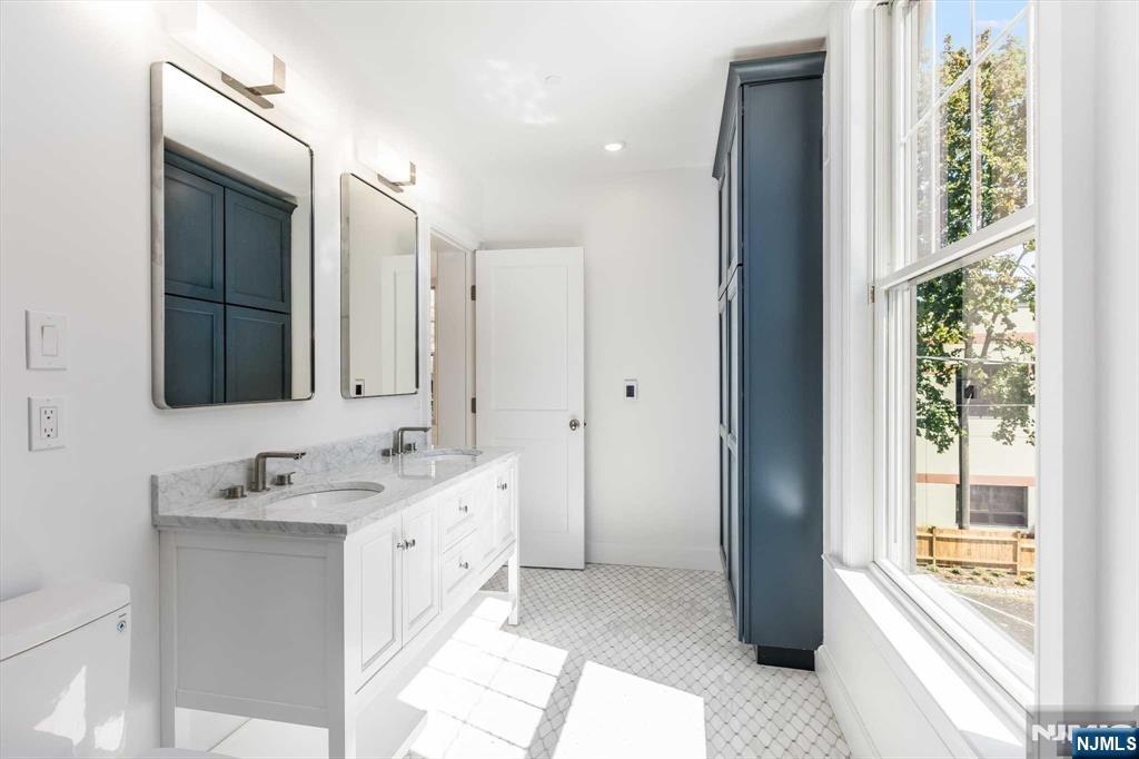 63 Park Street, Unit 1 Montclair, NJ 07042 - Photo 17 of 28