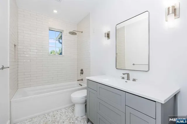 $5,500 | 63 Park Street, Unit 1, Montclair, NJ 07042