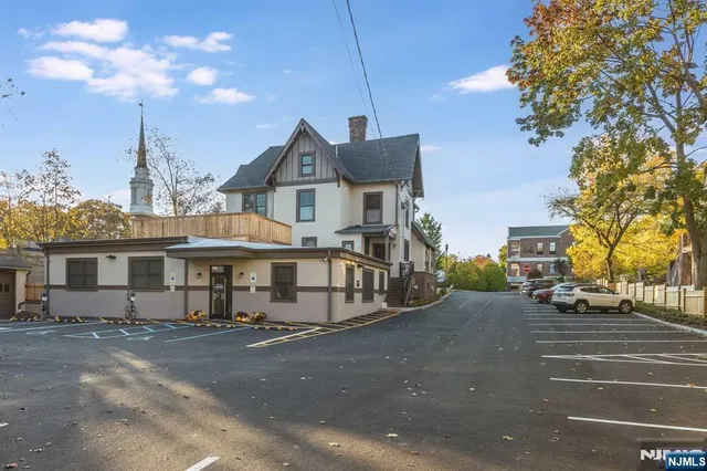 $5,500 | 63 Park Street, Unit 1, Montclair, NJ 07042