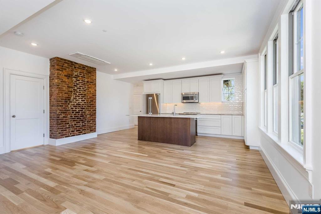 63 Park Street, Unit 1 Montclair, NJ 07042 - Photo 4 of 28