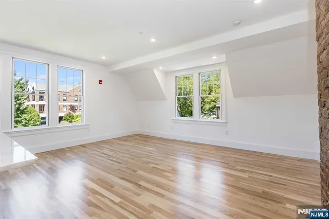 $5,500 | 63 Park Street, Unit 1, Montclair, NJ 07042