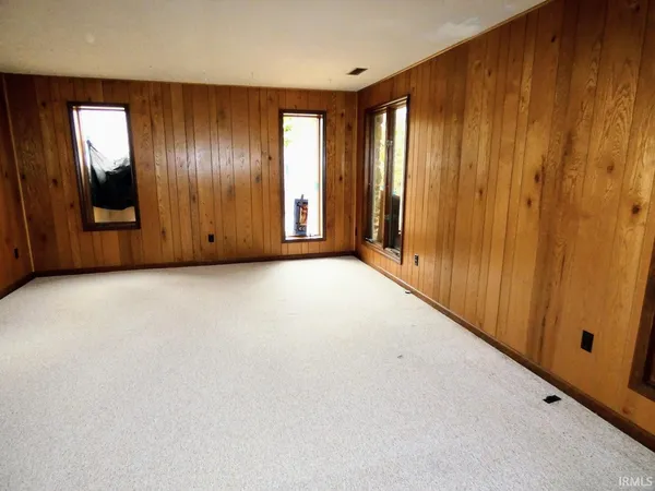 $359,900 | 895 Wells Lane, Springville, IN 47462