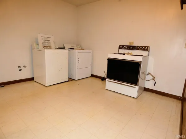 $359,900 | 895 Wells Lane, Springville, IN 47462