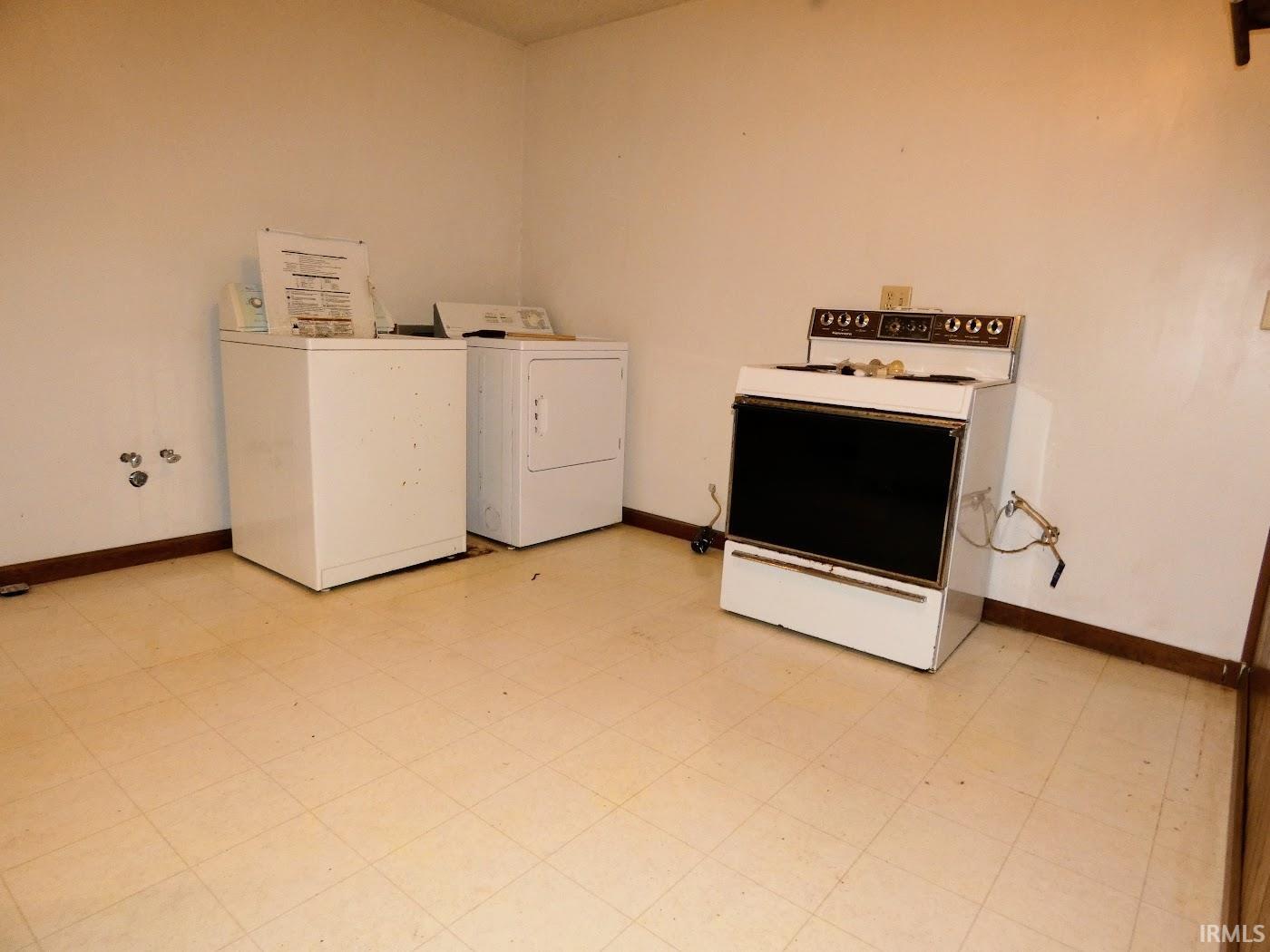 895 Wells Lane Springville, IN 47462 - Photo 21 of 33