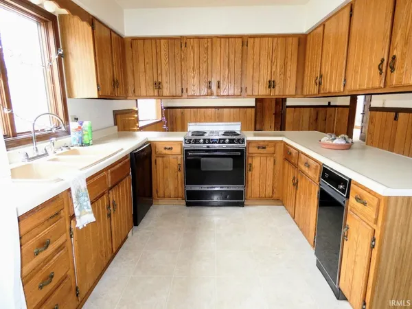 $359,900 | 895 Wells Lane, Springville, IN 47462