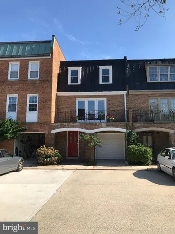 $6,150 | 602 H Street Southwest, Washington, DC 20024