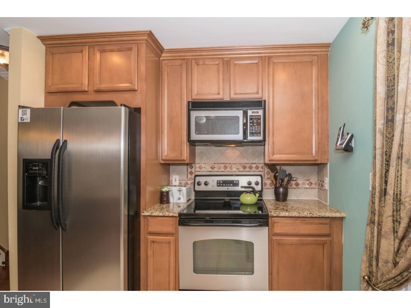 243 West Ferry Road Yardley, PA 19067 - Photo 10 of 25 Gallery Image 10
