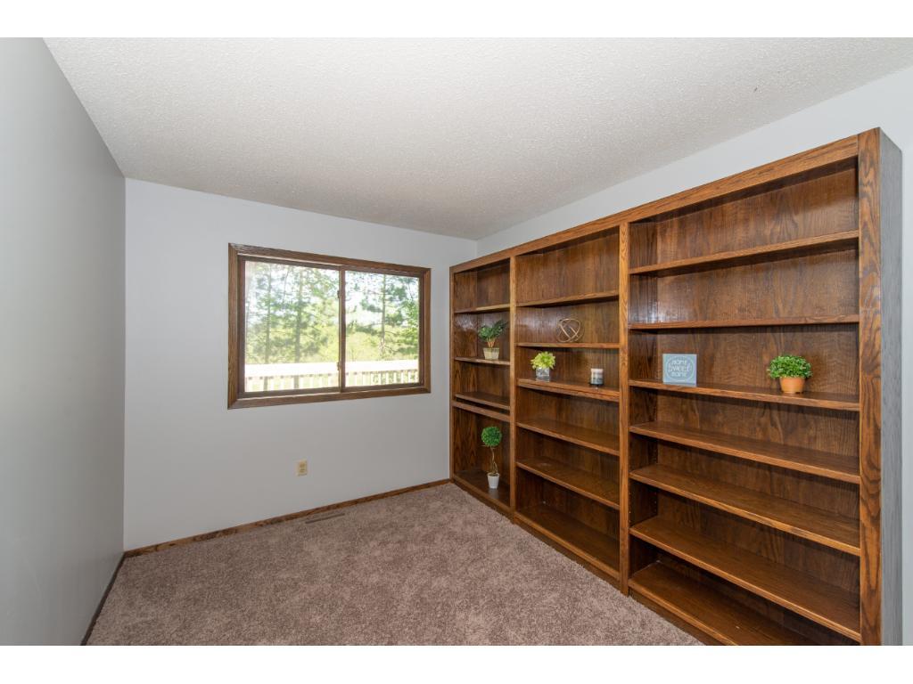 9186 Neill Lake Road Eden Prairie, MN 55347 - Photo 11 of 16 Gallery Image 11