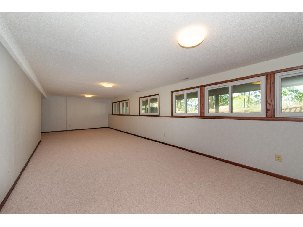 9186 Neill Lake Road Eden Prairie, MN 55347 - Photo 13 of 16 Gallery Image 13