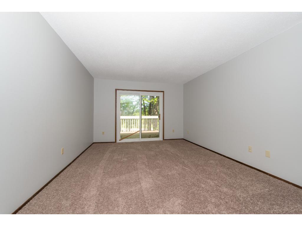 9186 Neill Lake Road Eden Prairie, MN 55347 - Photo 7 of 16 Gallery Image 7
