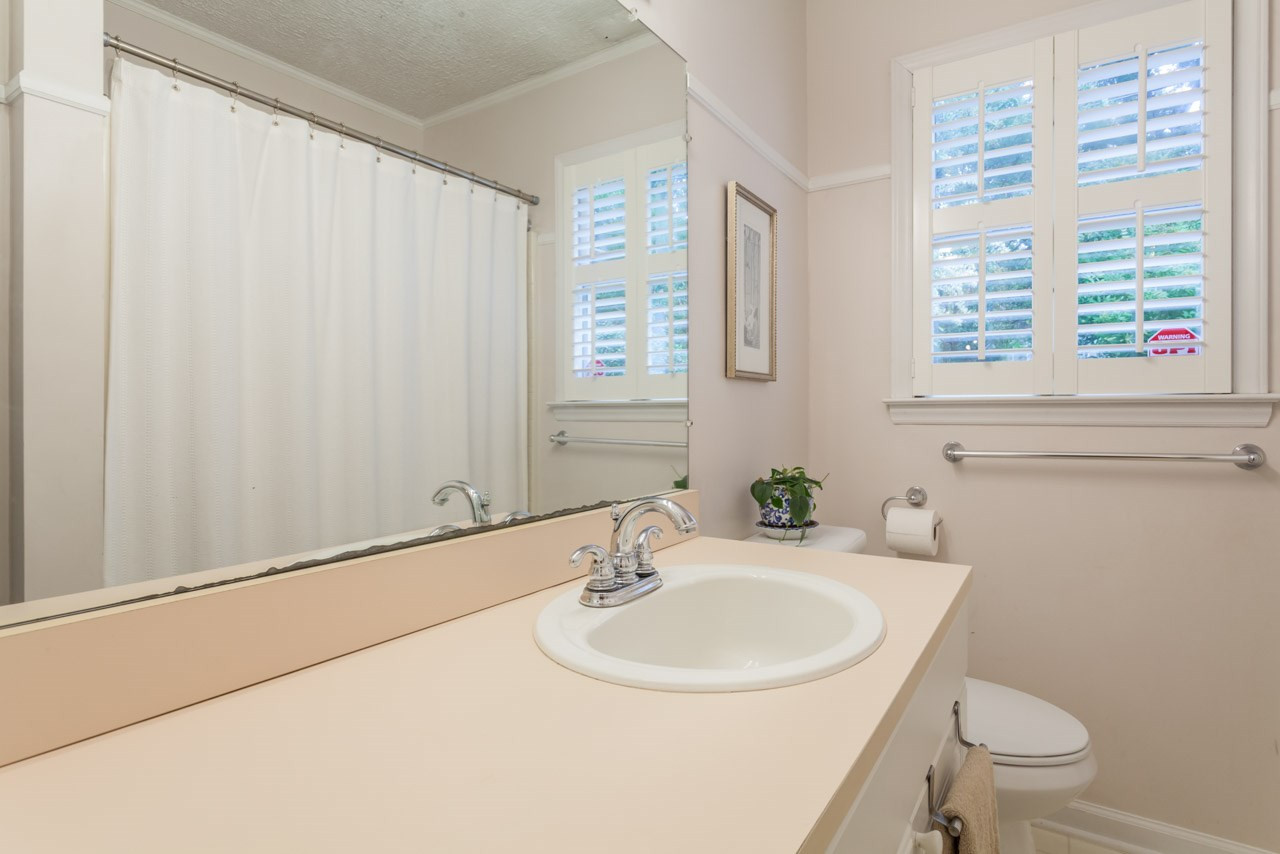 925 Brookside Drive Raleigh, NC 27604 - Photo 18 of 25 Photo 18