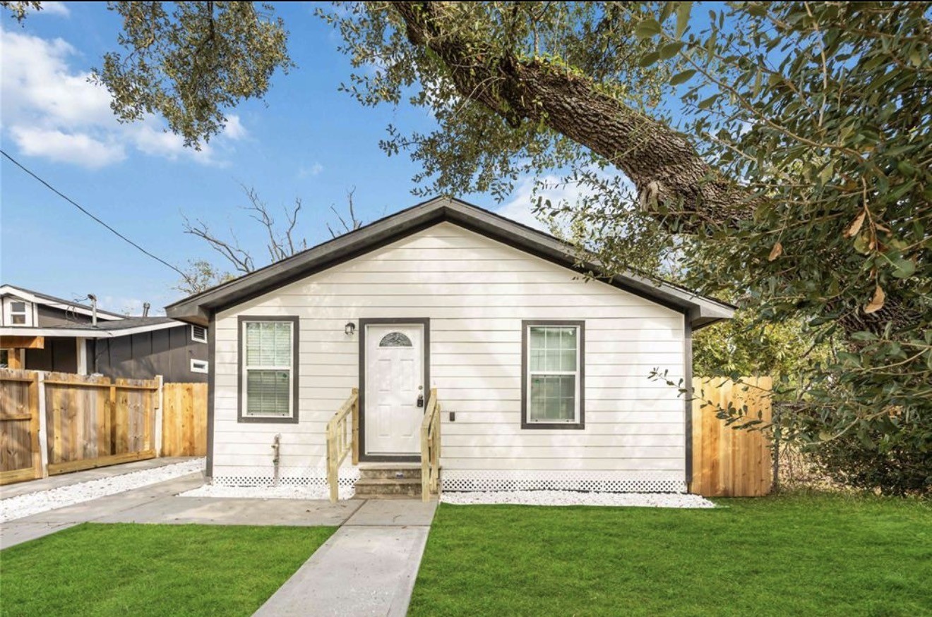 7921 Little Street Houston, TX 77028 - Photo 2 of 20